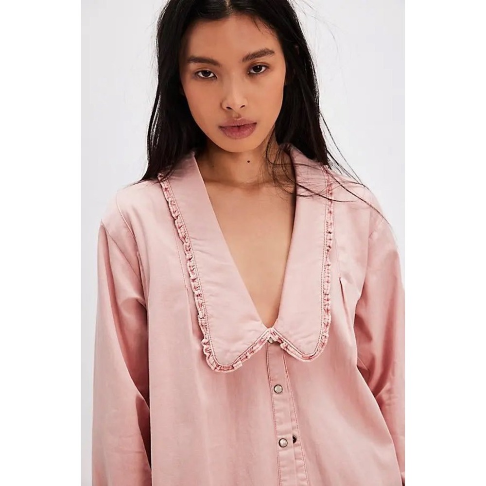 Free People Charlie Denim Shirt Pink Ruffle Peter Pan Collar Snap Front Small - Picture 2 of 6